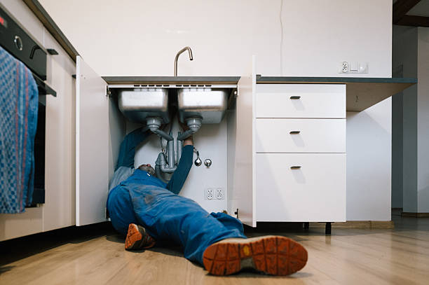 Professional Drain Cleaning technician working in Huntingdon Valley, PA